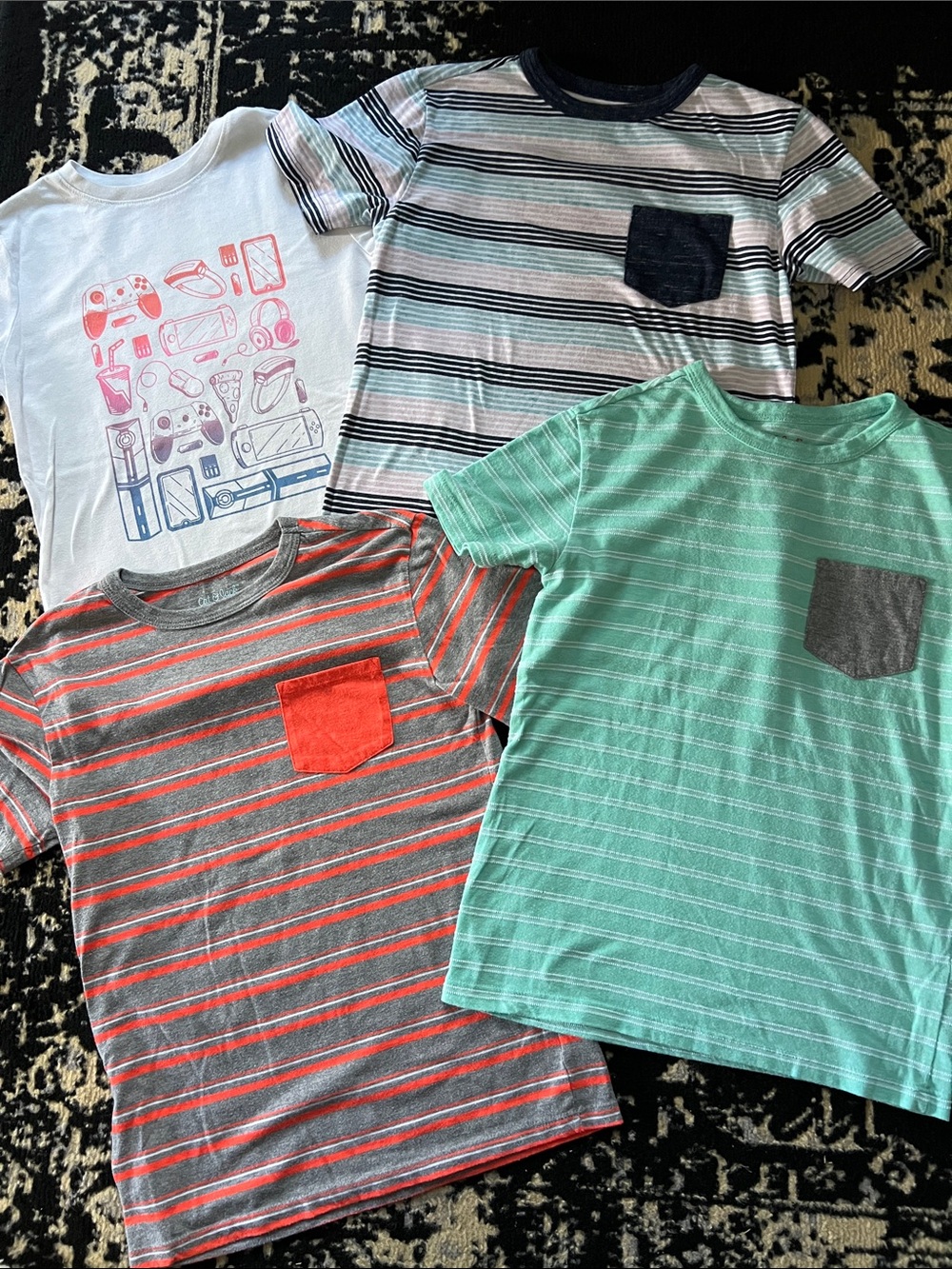 Boys 4 pc Cat & Jack Tshirt bundle size 8/10